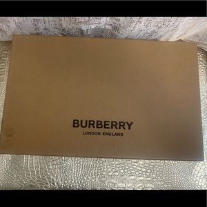 Burberry shoe box